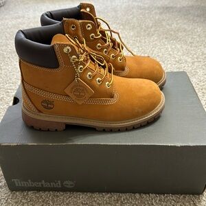 Timberland Boots 6inch size 3y